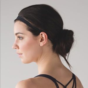 Lululemon free flow headband Black
